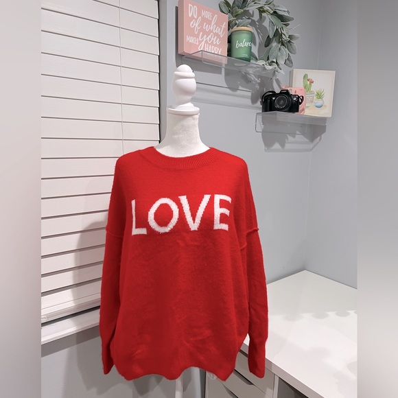 Vince Camuto LOVE Crewneck Red Sweater‎ - Picture 1 of 5